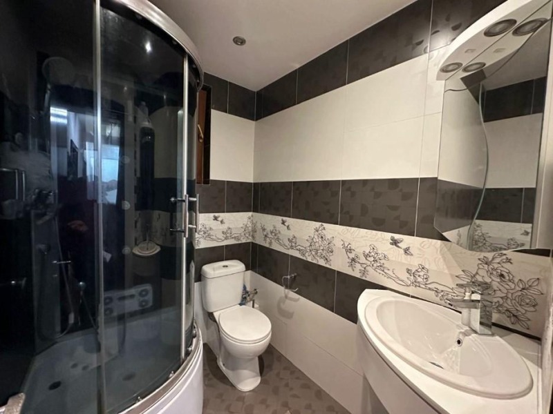 En renta  2 dormitorios Sofia , Vitosha , 110 metros cuadrados | 87583030 - imagen [8]