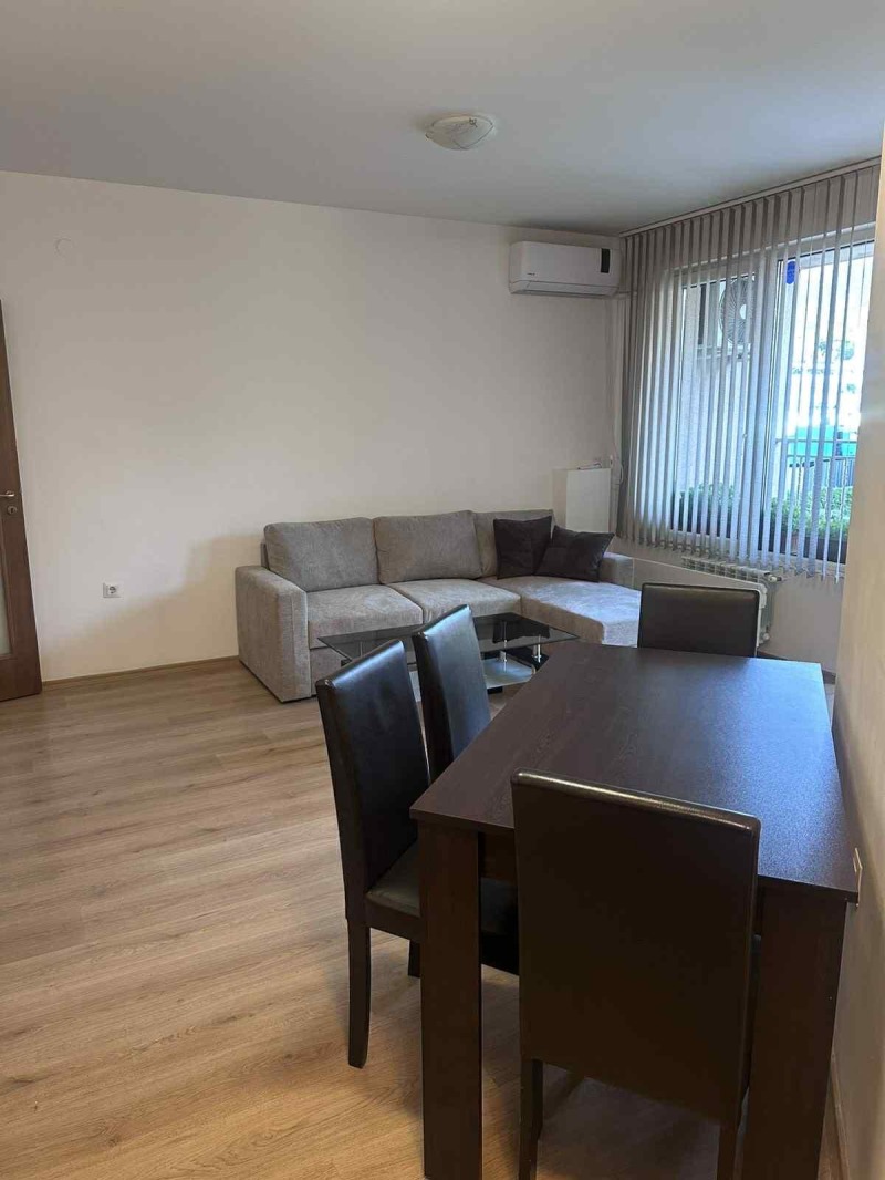 Zu vermieten  2 Schlafzimmer Sofia , Manastirski liwadi , 110 qm | 49146666