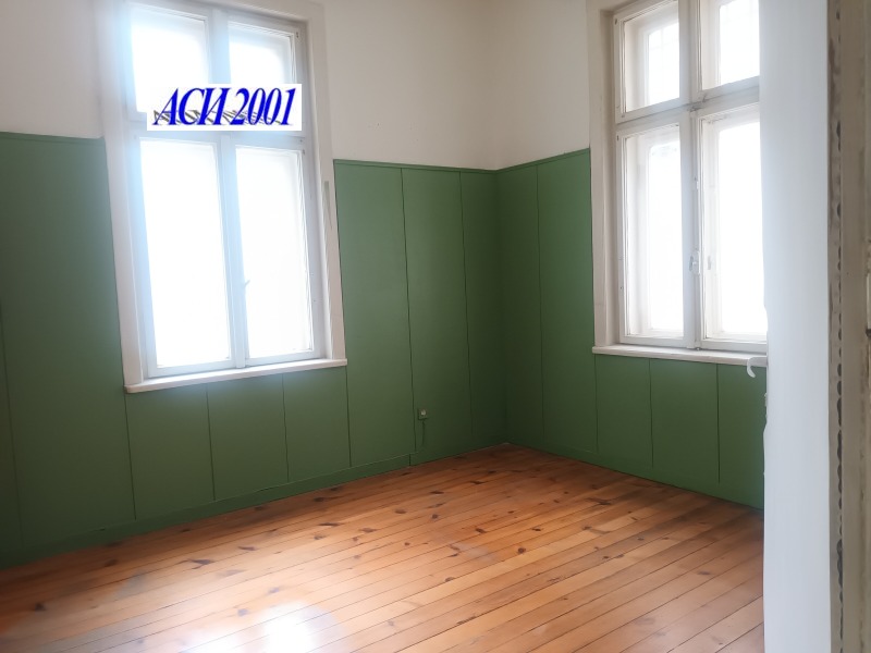 Дава под наем ОФИС, гр. София, Център