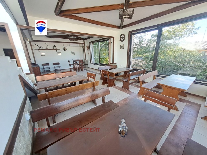 Издаје се  Бар; кафић Русе , Промишлена зона - Запад , 160 м2 | 62977401 - слика [2]