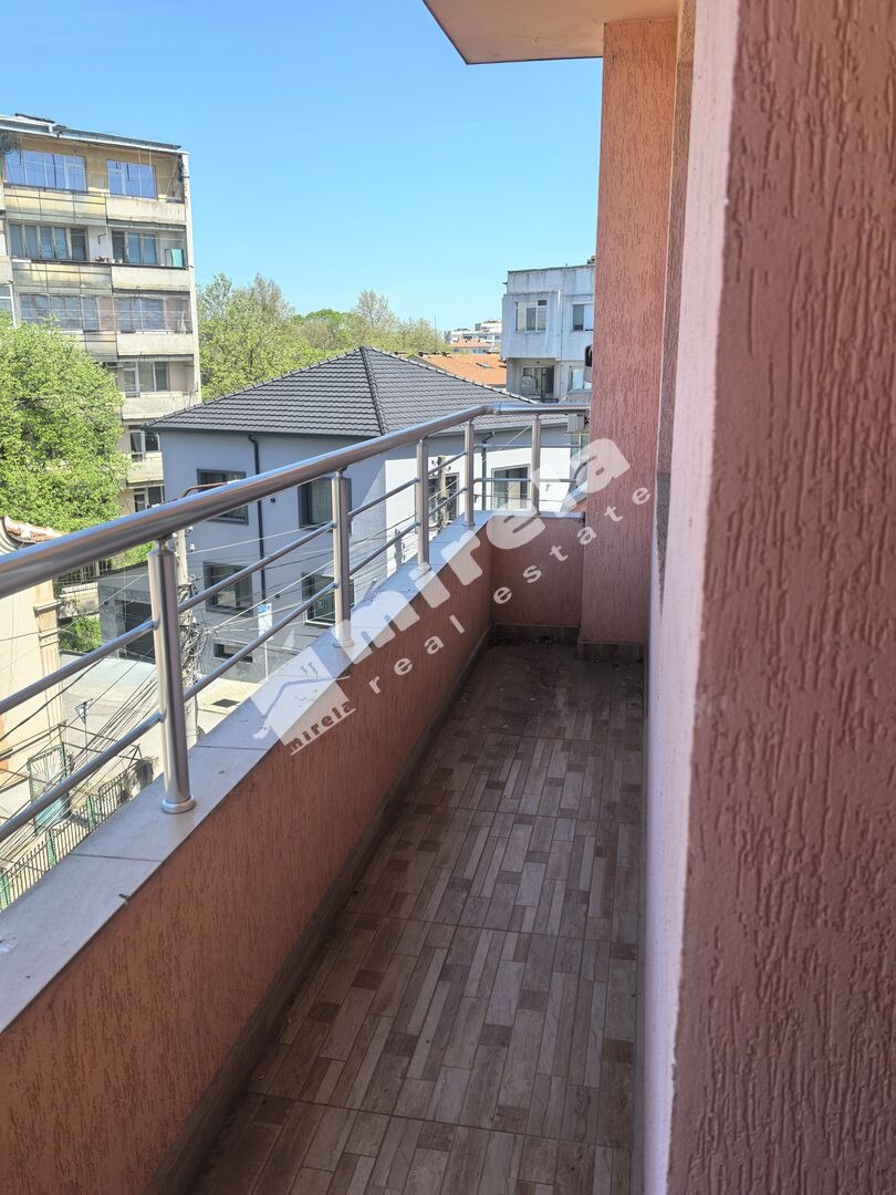 Дава под наем 2-СТАЕН, гр. Ямбол, Център, снимка 3 - Апартаменти - 54351563