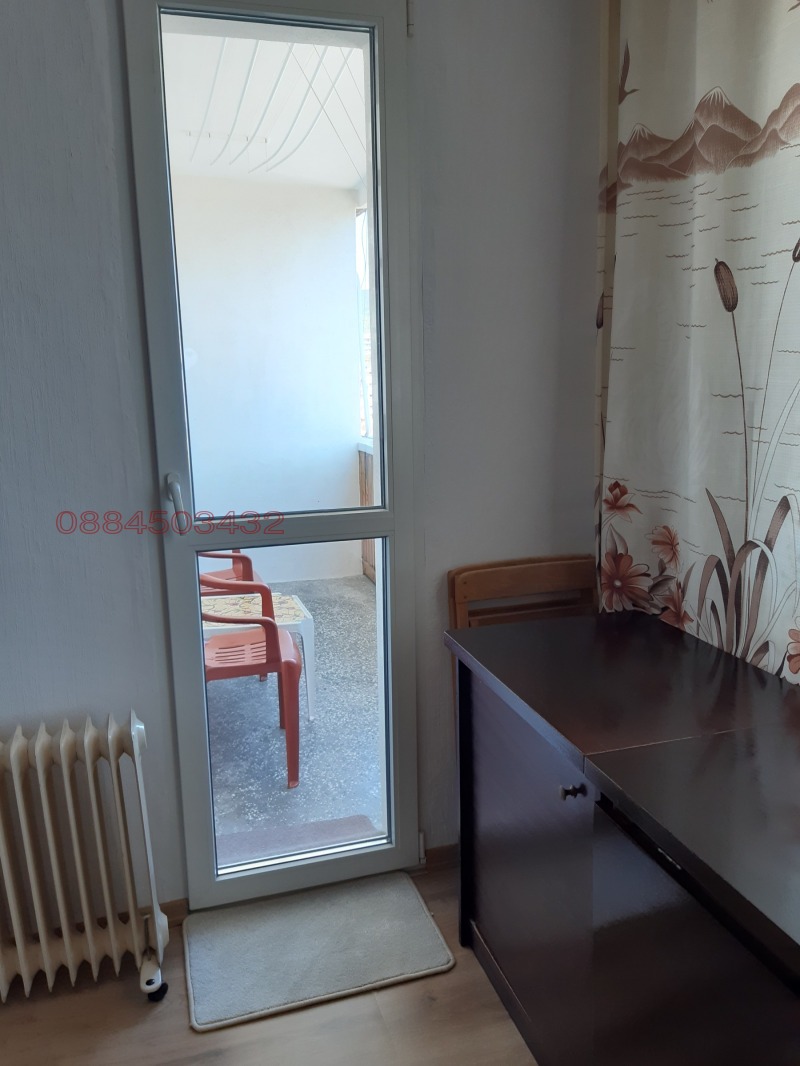 Дава под наем СТАЯ, гр. Варна, Цветен квартал, снимка 4 - Стаи под наем - 52779610