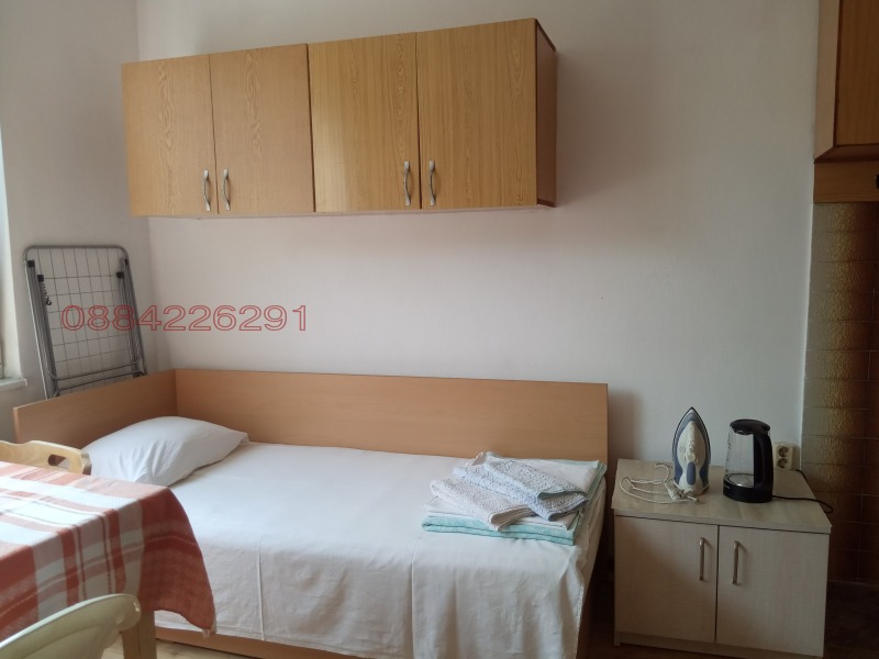 Дава под наем СТАЯ, гр. Варна, Център, снимка 6 - Стаи под наем - 53032661