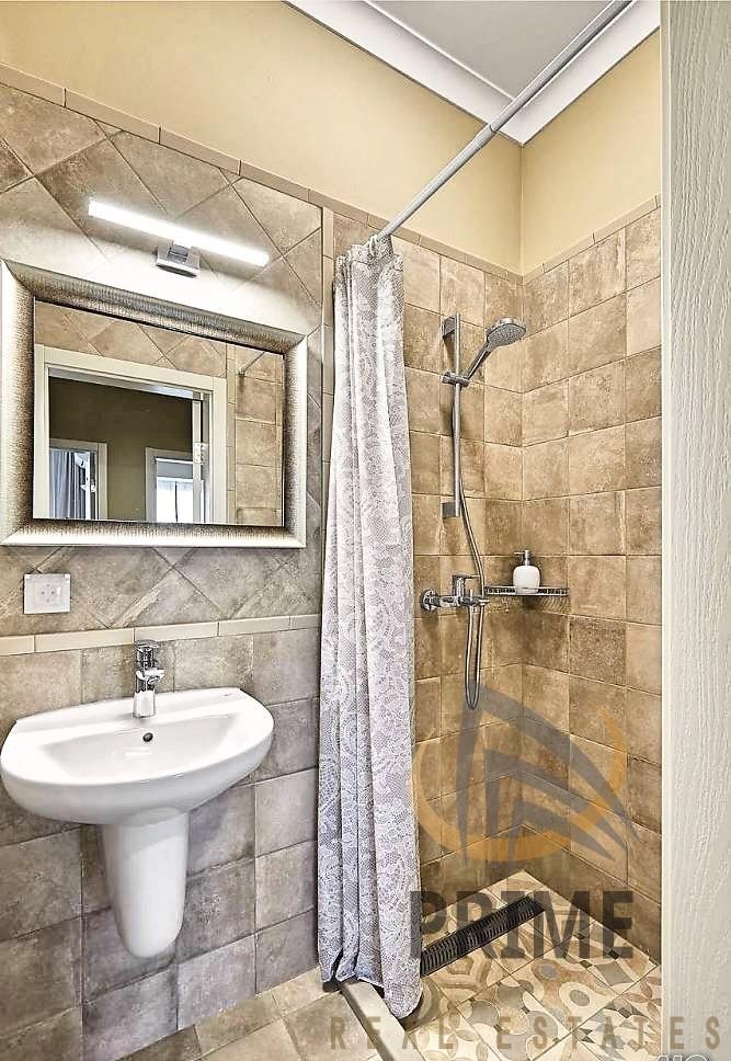 De inchiriat  2 dormitoare Burgas , Zornița , 150 mp | 96518099 - imagine [12]