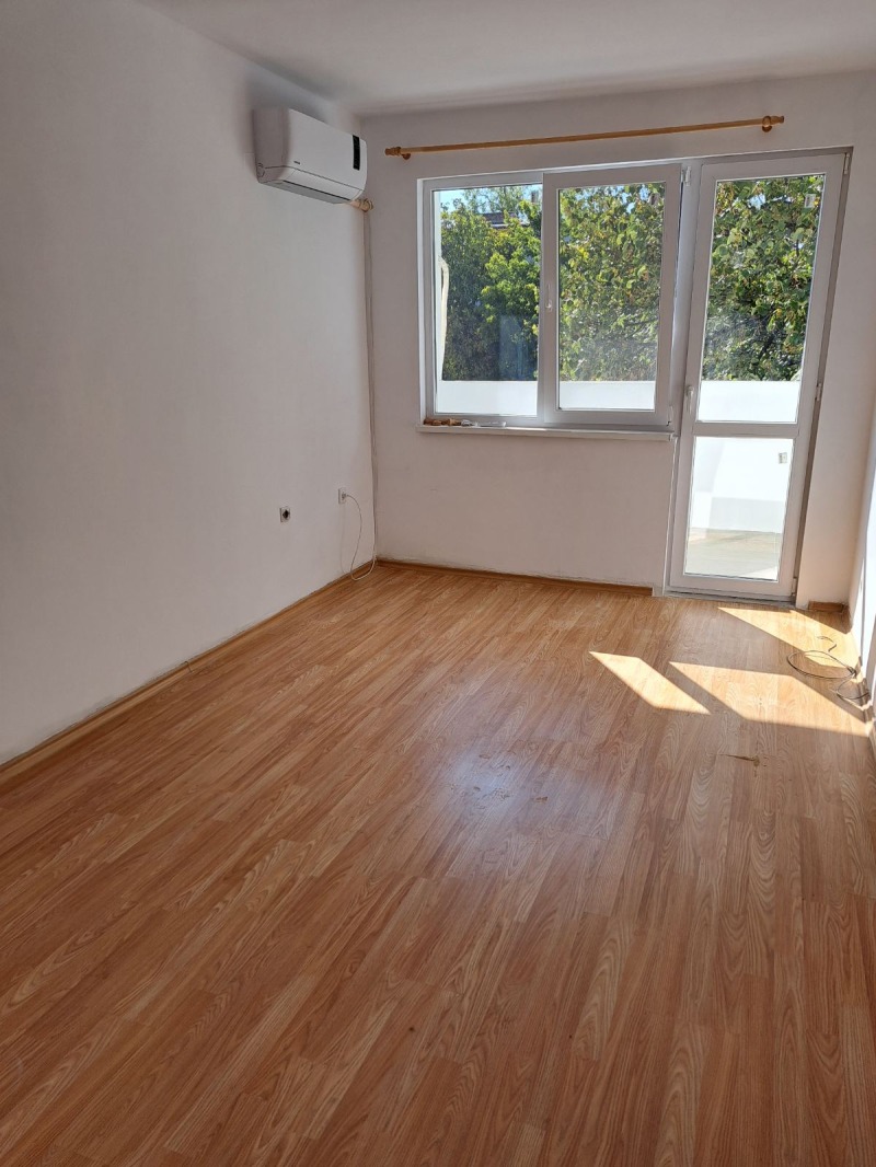 Para alugar  1 quarto Stara Zagora , Centar , 75 m² | 63249102 - imagem [2]