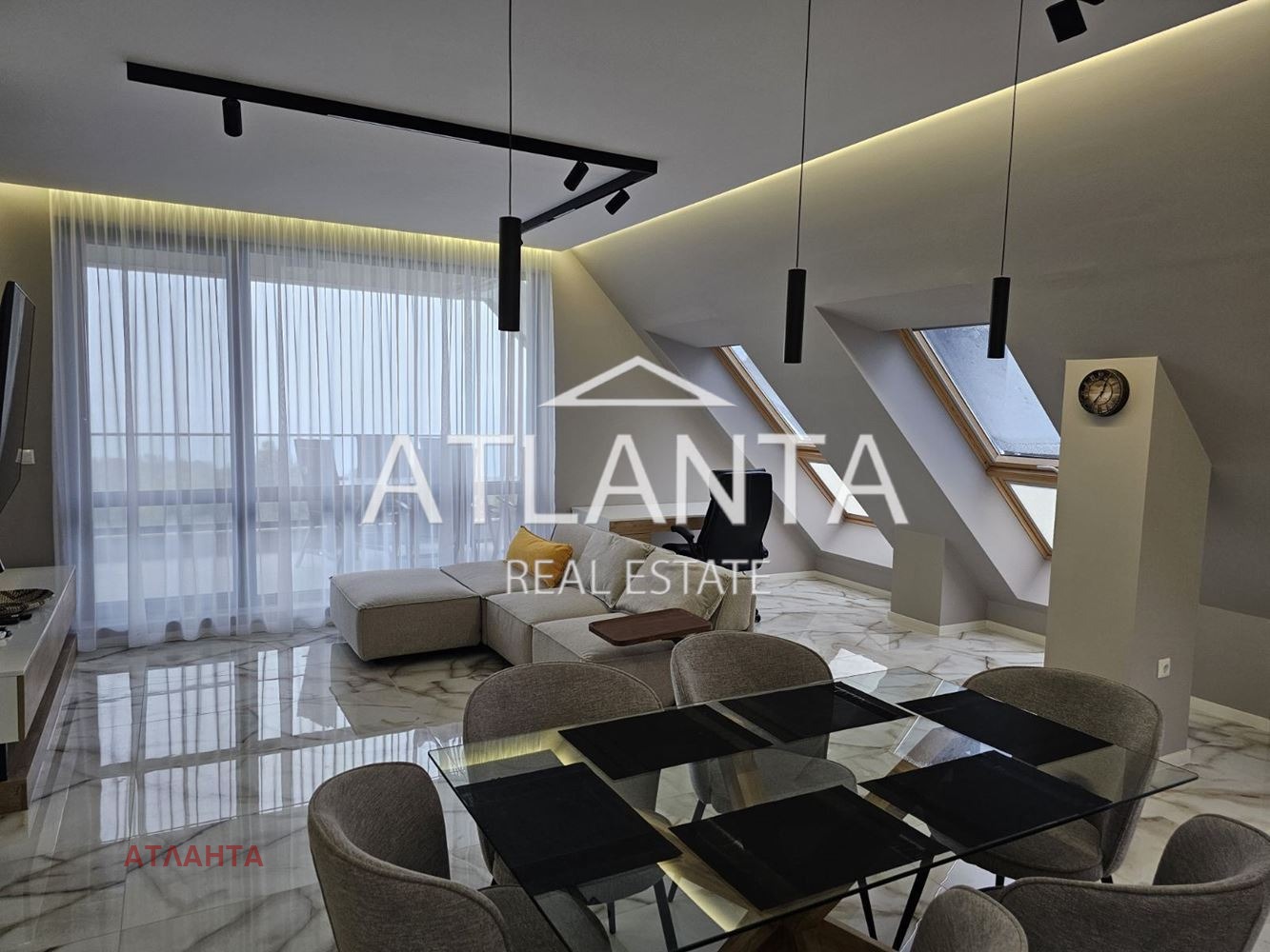 Дава под наем 4-СТАЕН, гр. Варна, Галата, снимка 10 - Апартаменти - 54108294