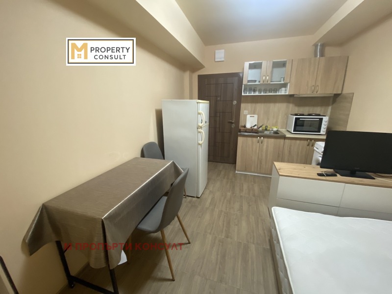 Под наем СТАЯ, град Плевен, Широк център • 300 лв. / 153.39 € • 49995951 1