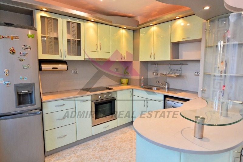 Do wynajęcia  2 sypialnie Warna , Cweten kwartal , 112 mkw | 16464332