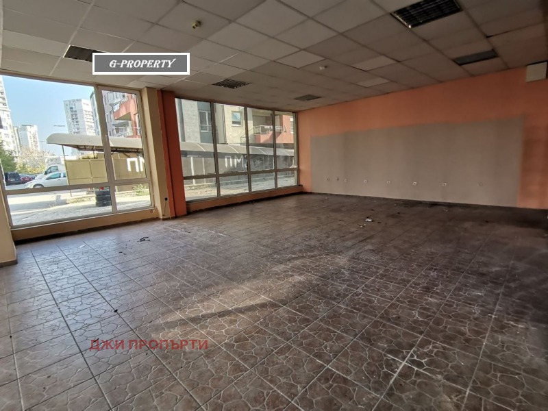 Дава под нем  Магазин, град София, Студентски град •  900 EUR • ID 67047058 — holmes.bg - [1] 