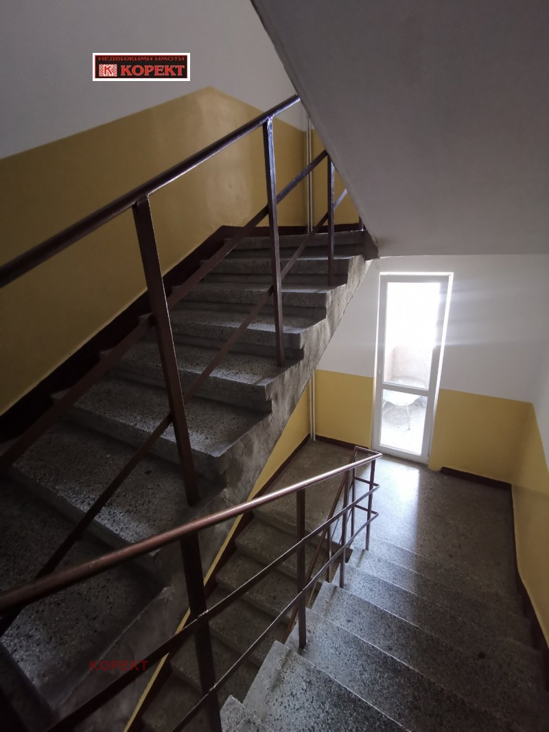 Til leie  1 soverom Pleven , Sjirok tsentar , 60 kvm | 31740299 - bilde [3]