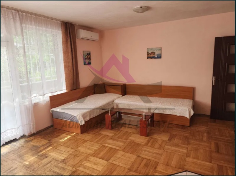 Zu vermieten  1 Schlafzimmer Warna , Sportna zala , 45 qm | 47491026 - Bild [2]
