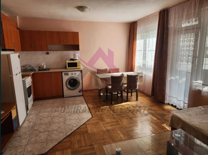 Zu vermieten  1 Schlafzimmer Warna , Sportna zala , 45 qm | 47491026