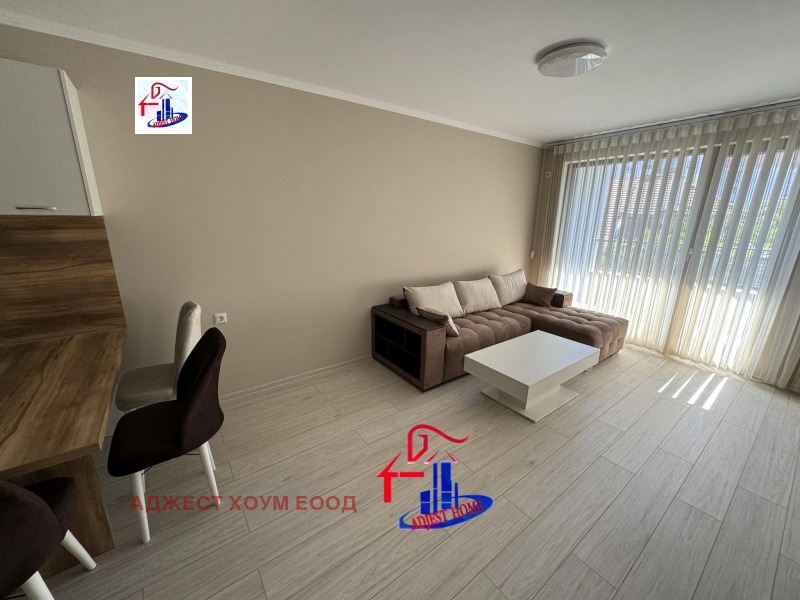 Издаје се  1 спаваћа соба Шумен , 5-ти полк , 60 м2 | 23459649 - слика [2]