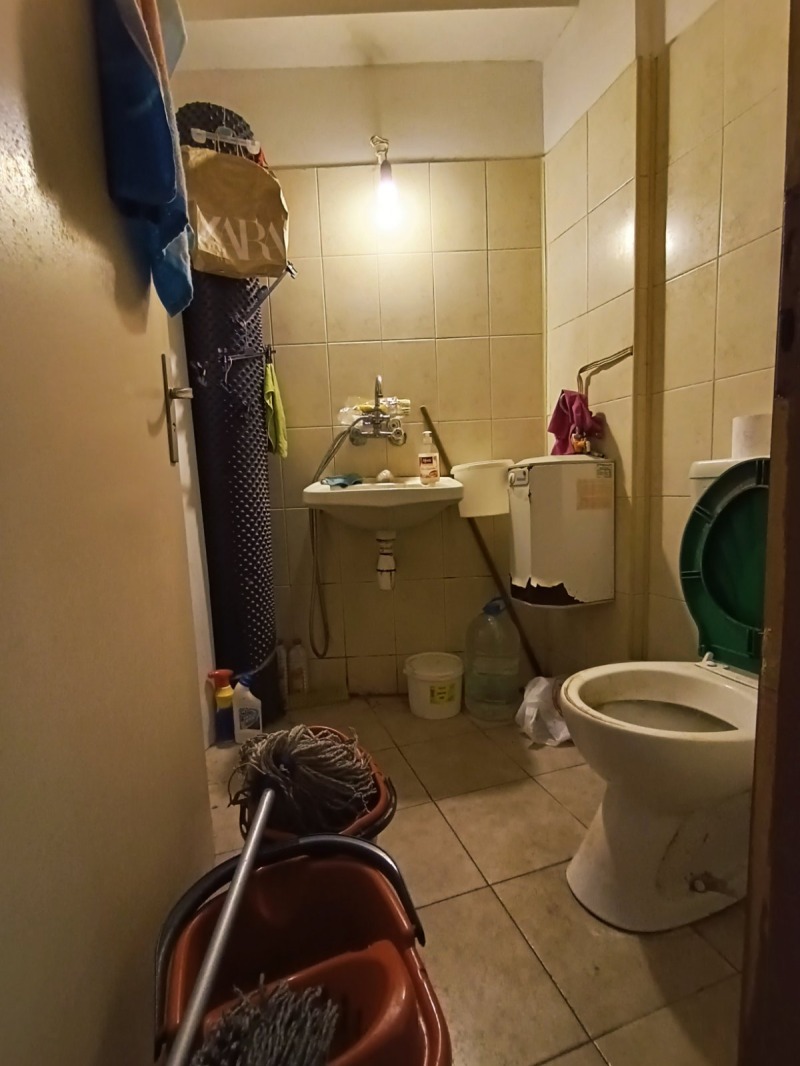 Издаје се  Схоп Бургас , Славејков , 330 м2 | 71592617 - слика [10]
