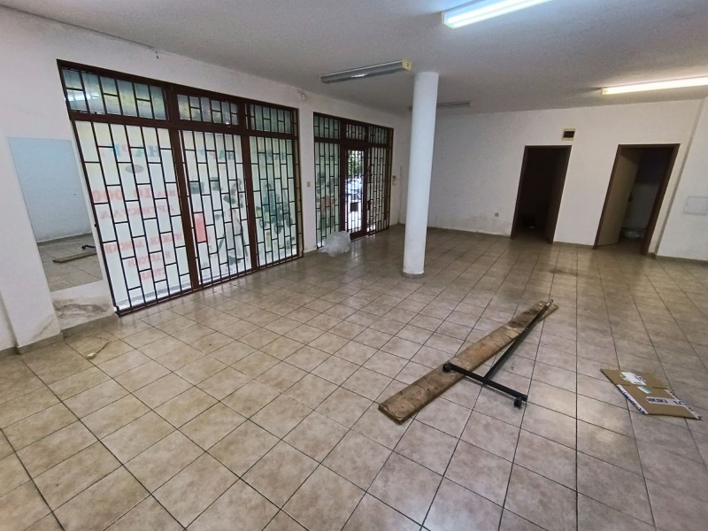 Издаје се  Схоп Бургас , Славејков , 330 м2 | 71592617 - слика [7]