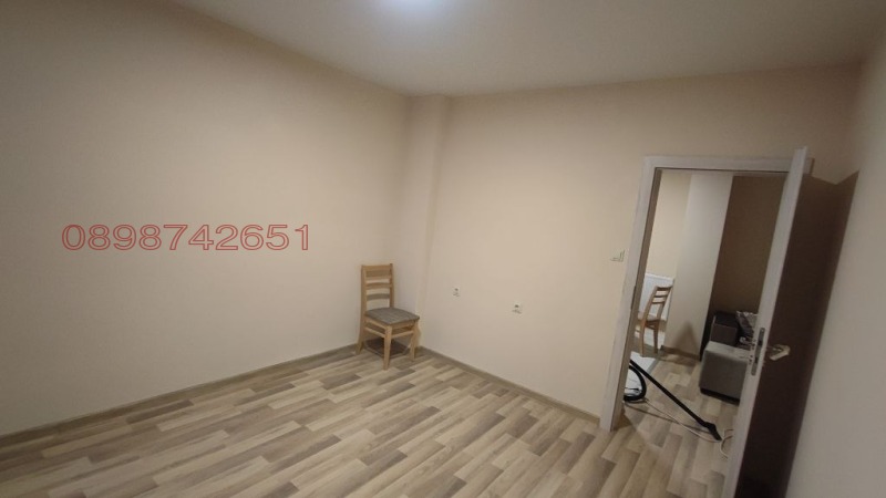 Дава под наем 4-СТАЕН, гр. София, Слатина, снимка 15 - Апартаменти - 53453837