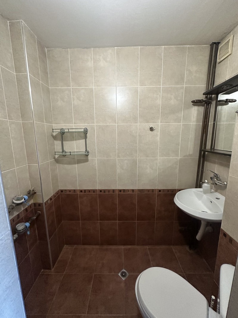 Издаје се  1 спаваћа соба Софија , Изгрев , 60 м2 | 62919916 - слика [9]