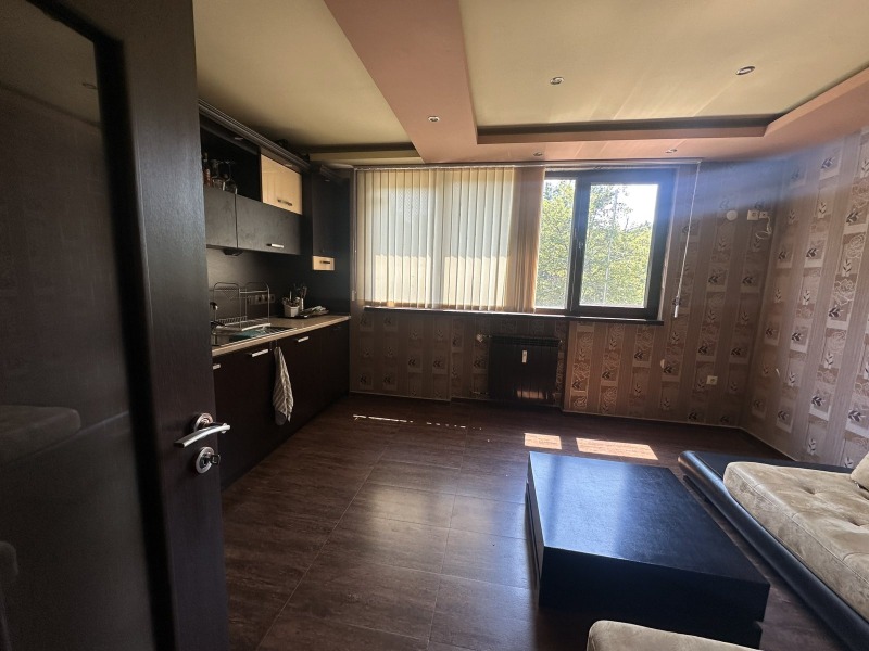 Издаје се  1 спаваћа соба Софија , Изгрев , 60 м2 | 62919916 - слика [3]