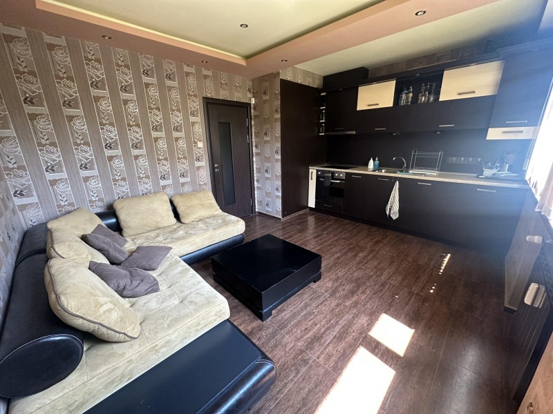 Издаје се  1 спаваћа соба Софија , Изгрев , 60 м2 | 62919916