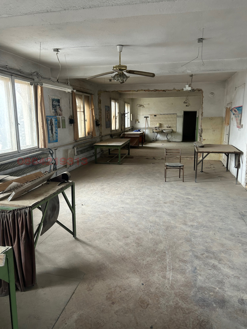 Дава под наем ПРОМ. ПОМЕЩЕНИЕ, гр. Костенец, област София област, снимка 2 - Производствени сгради - 53060986