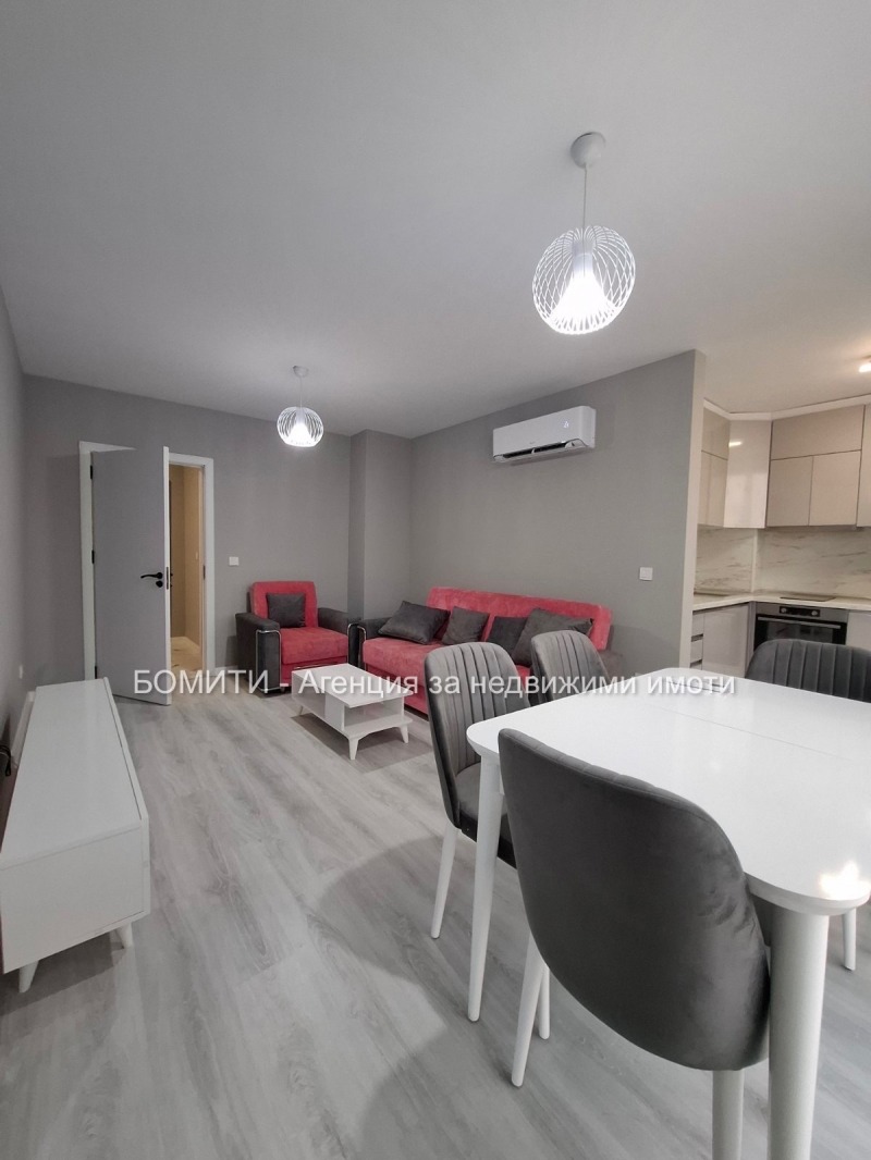 Дава под нем  2-стаен, град София, Студентски град •  650 EUR • ID 54967982 — holmes.bg - [1] 