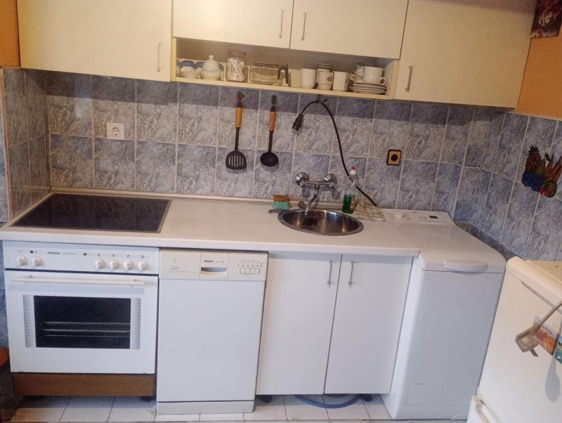 Издаје се  1 спаваћа соба Перник , Мошино , 75 м2 | 89040658 - слика [4]