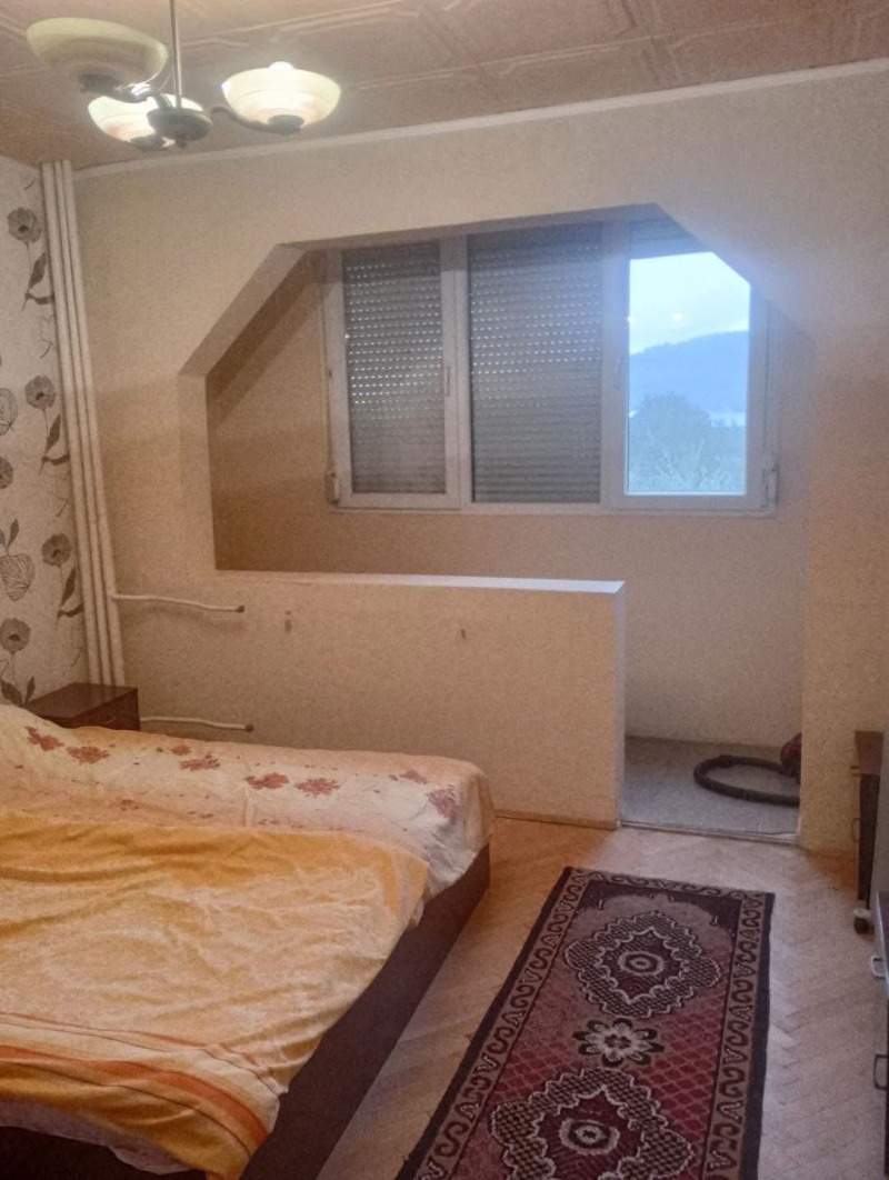 Издаје се  1 спаваћа соба Перник , Мошино , 75 м2 | 89040658 - слика [5]
