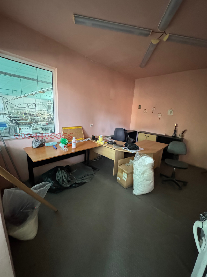 Дава под наем ПРОМ. ПОМЕЩЕНИЕ, с. Корница, област Благоевград, снимка 4 - Производствени сгради - 53082361