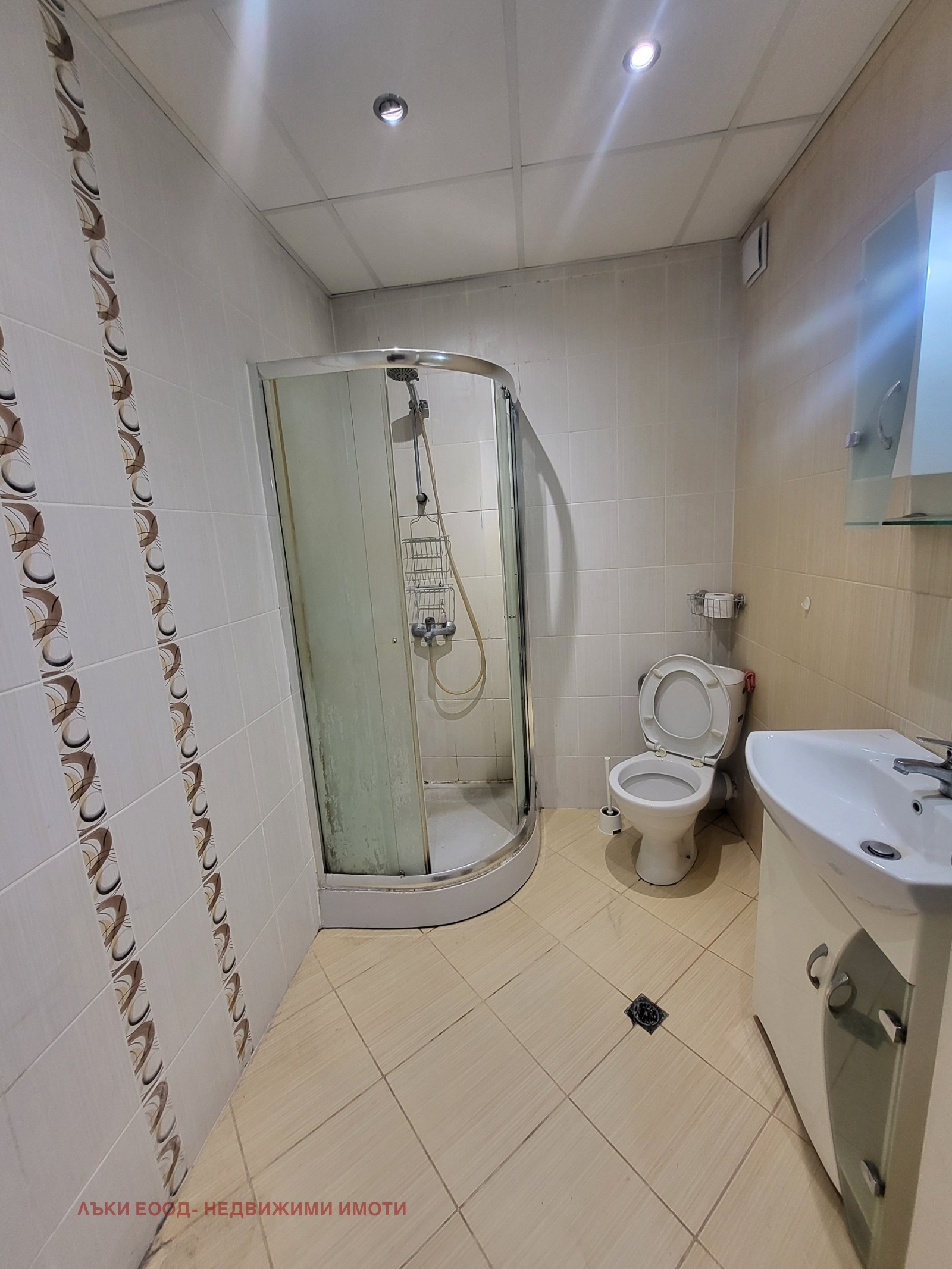 Дава под наем 3-СТАЕН, гр. София, Център, снимка 9 - Апартаменти - 54038901