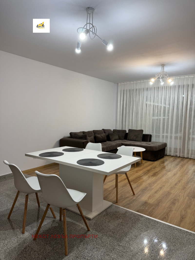 A louer  2 chambres Sofia , Krastova vada , 135 m² | 92864860