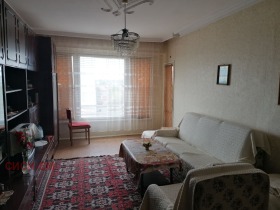 Тристайни апартаменти под наем в град Добрич, Рилци - изображение 1 