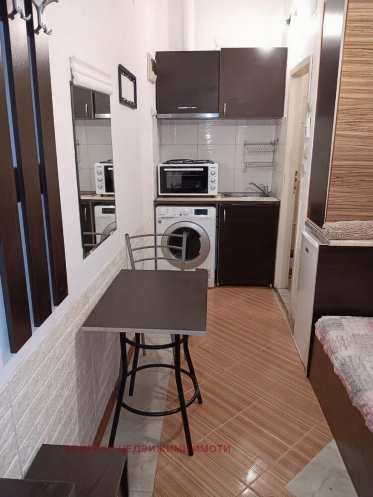 Дава под наем  1-стаен град Пловдив , Център , 30 кв.м | 84909536