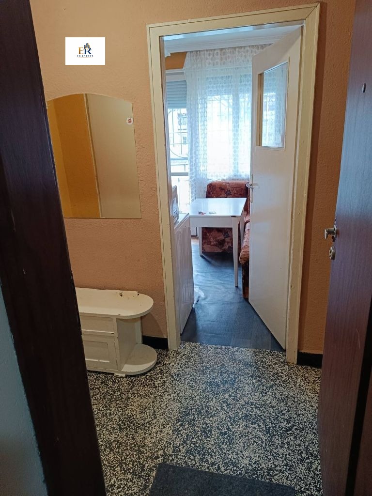 Дава под наем 1-СТАЕН, гр. Плевен, Идеален център, снимка 4 - Апартаменти - 53642466