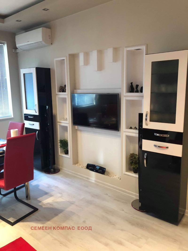 Til leje  2 soveværelser Plovdiv , Tsentar , 80 kvm | 22145116 - billede [2]