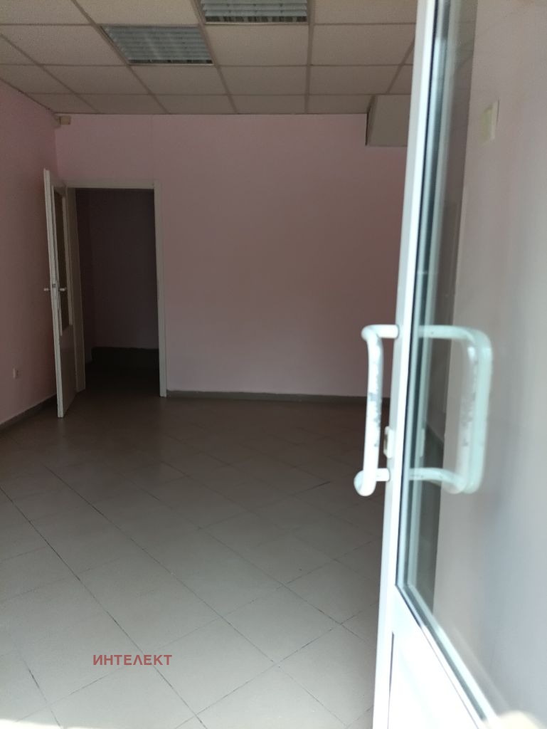 В оренду  Офіс Перник , Център , 22 кв.м | 83378233 - зображення [3]