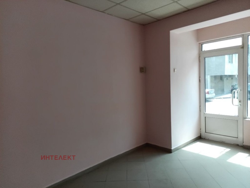 В оренду  Офіс Перник , Център , 22 кв.м | 83378233 - зображення [2]