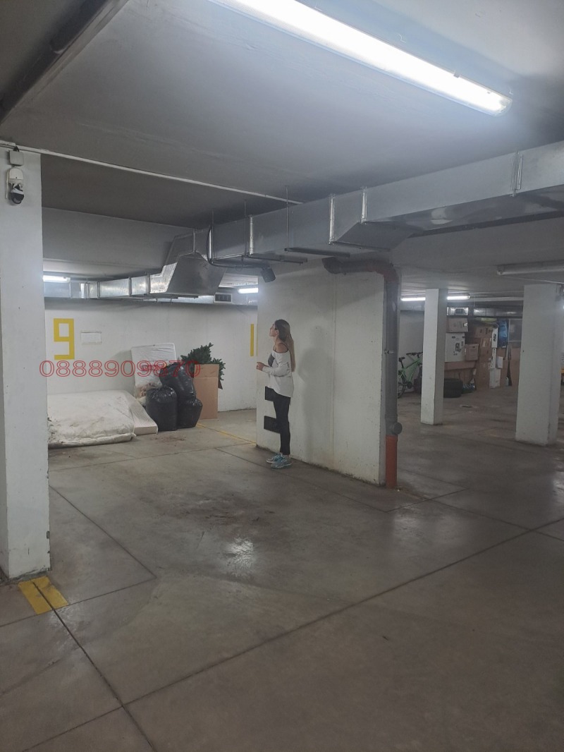 Дава под наем ГАРАЖ, ПАРКОМЯСТО, гр. София, Лозенец, снимка 3 - Гаражи и паркоместа - 52982745