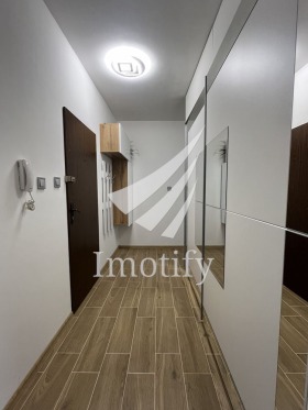 Studio Sveta Troica, Sofia 8
