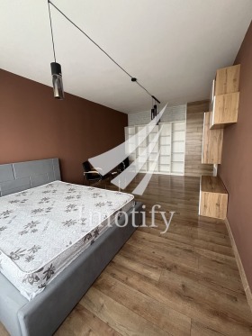 Studio Sveta Troica, Sofia 1
