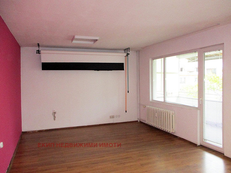 Под наем 4-СТАЕН, град София, Гео Милев • 870 € / 1701.57 лв. • 82944519 1