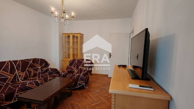 Дава под наем 3-СТАЕН, гр. Шумен, Център, снимка 3 - Апартаменти - 52570816