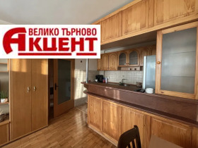 2-стаен град Велико Търново, Колю Фичето 1