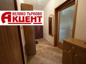 2-стаен град Велико Търново, Колю Фичето 8