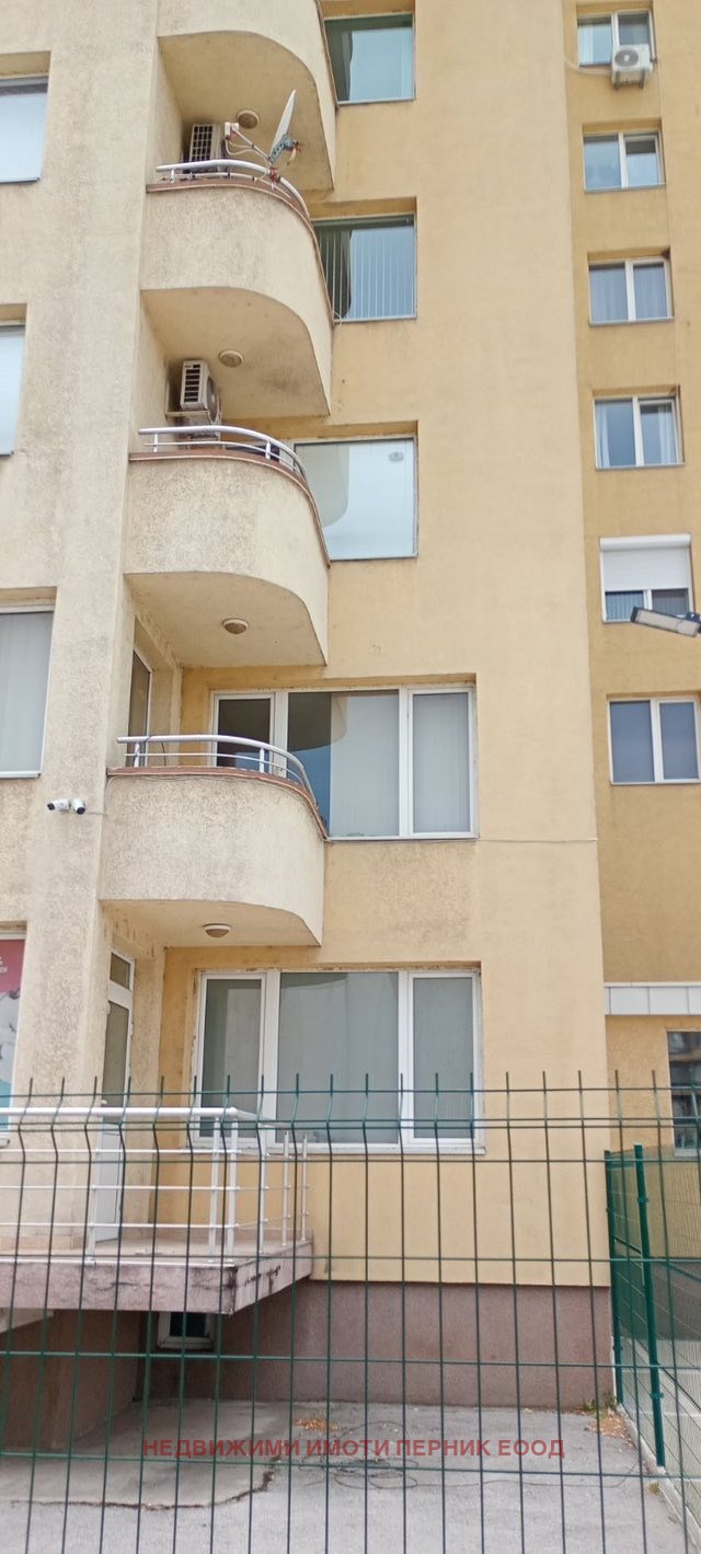Дава под наем  2-стаен град Перник , Мошино , 60 кв.м | 67440580