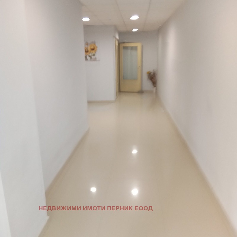 Дава под наем  2-стаен град Перник , Мошино , 60 кв.м | 67440580 - изображение [3]