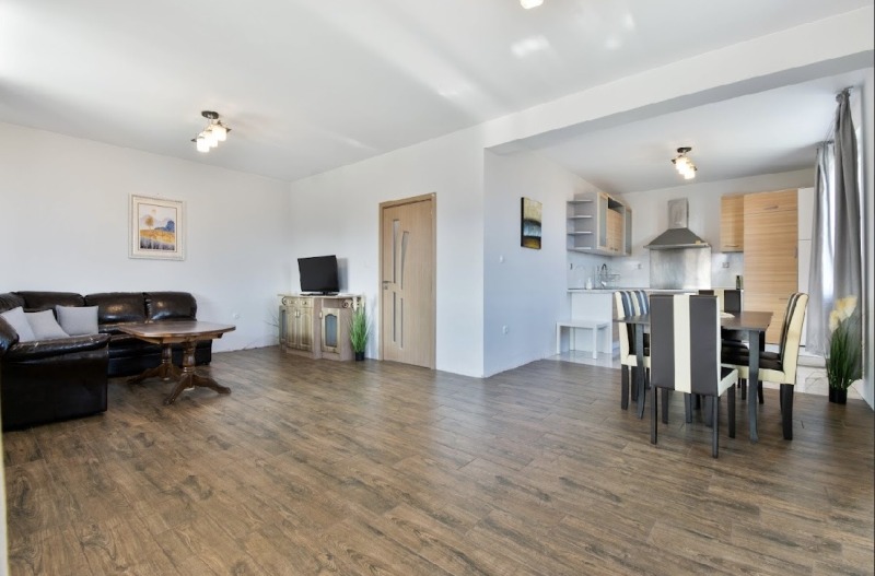 Дава под наем КЪЩА, с. Брестник, област Пловдив, снимка 4 - Къщи - 53147014