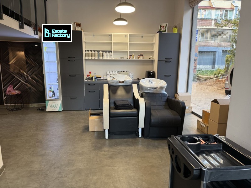 Vuokrattavana  Myymälä Sofia , Tsentar , 68 neliömetriä | 37693666