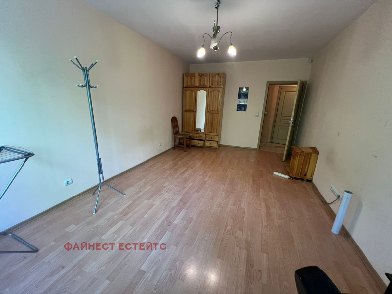 För uthyrning  2 sovrum Sofia , Strelbistje , 120 kvm | 83482841 - bild [13]