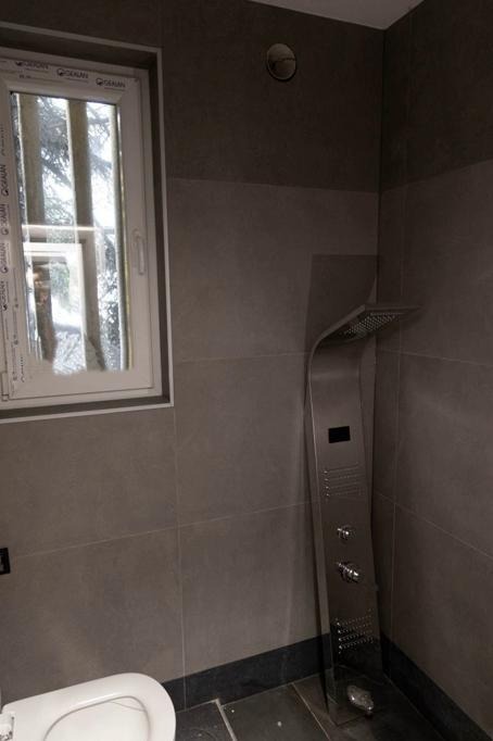 Дава под наем 2-СТАЕН, гр. София, Лозенец, снимка 10 - Апартаменти - 52600136