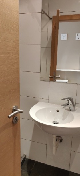 En renta  Estudio Plovdiv , Komatevski vazel , 55 metros cuadrados | 12625899 - imagen [10]